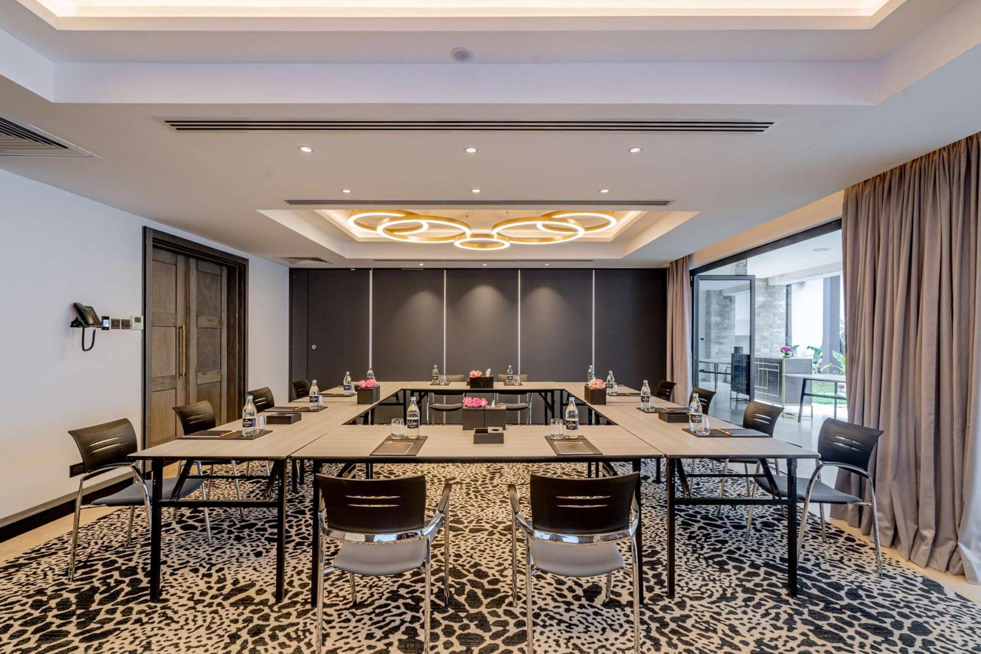 Kwetu Nairobi, Curio Collection By Hilton Hotel Exterior photo